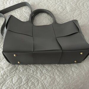Light grey / soft blue Italian leather satchel with removable strap, zip closure